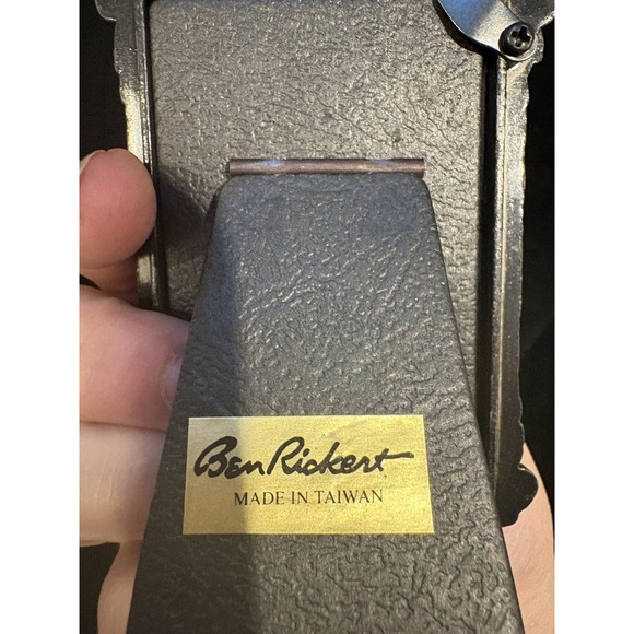 Vtg Tiny Ornate Metal Photo Frame Floral Design Easel Back plastic  glass - Picture 5 of 5